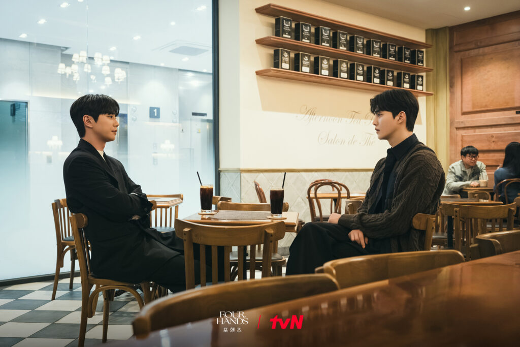 Lee Jun Young jako Choi Jeong Yo a Song Kang jako Kang Pio ve Four Hands, Two Sonatas